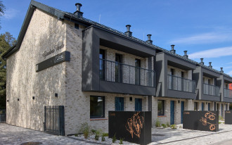 Ceglana ściana bez ciężaru, wysokich kosztów i skomplikowanego montażu