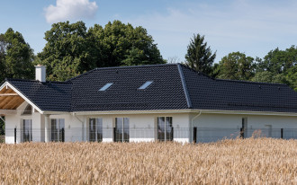 Dachówka TITANIA marki swissporTON - klasyczna forma i nowoczesne parametry techniczne