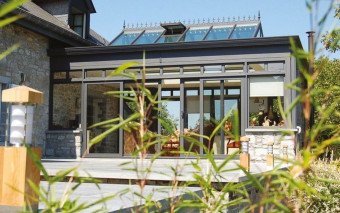 Jak wybrać system ogrodów zimowych do swoich potrzeb? Praktyczne wskazówki