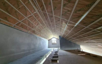 Gdzie stosujemy folie paroizolacyjne i jakie jest ich zadanie?