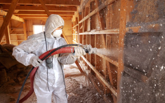 Jak ocieplić poddasze, strop i ściany szkieletowe? Sprawdzone metody