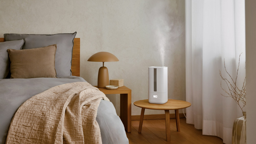 Pożegnaj suche powietrze w domu. Oto, co warto wiedzieć o nawilżaczach