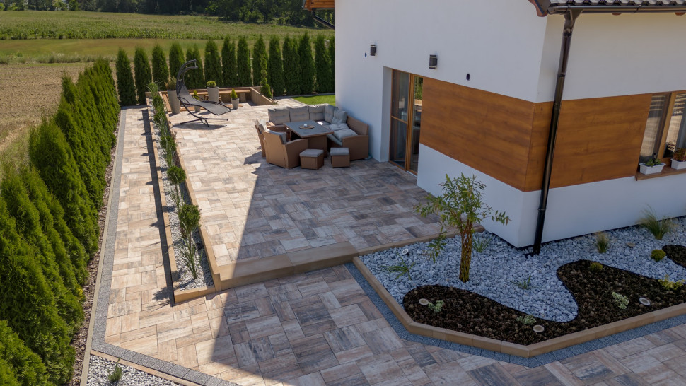 Wybór odpowiedniej nawierzchni tarasowej