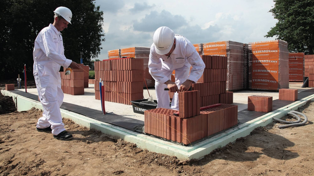 Jaka izolacja chudziaka - lepsza papa czy folia pod chudziaka?