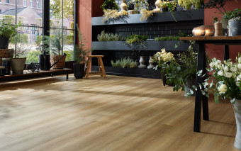 Winyl Wineo do kuchni i łazienki – wodoodporność, antypoślizg, pielęgnacja