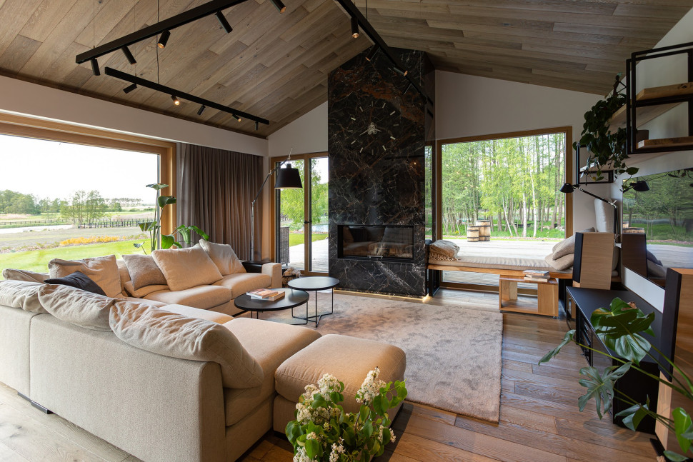 Wnętrze domu w Kobylcu