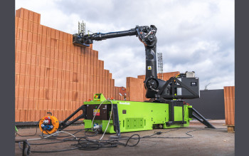 Pierwszy budynek w Polsce murowany przez robota. Ergonomia wchodzi na plac budowy