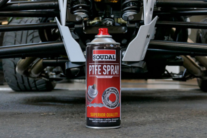 Zabezpiecz ogród na zimę w 30 minut: dwa spraye, zero rdzy i pęknięć