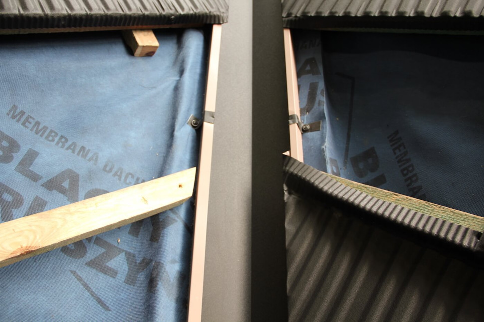 kosz dachowy (rynna dachowa)