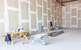 Zbuduj ściankę w weekend. Jeden błąd sprawi, że usłyszysz każde słowo zza niej