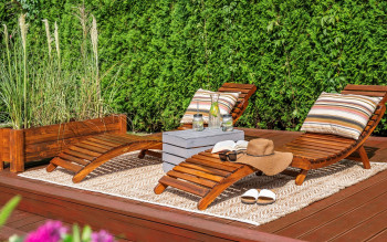 Drewno w ogrodzie może wyglądać dobrze nawet przez 9 lat. Jest na to jeden sposób