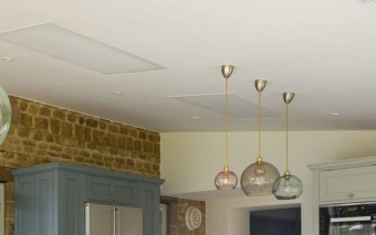 Dlaczego warto montować panele na podczerwień na suficie?