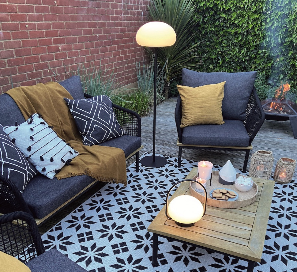 lampy na zewnątrz solarne i przenośne