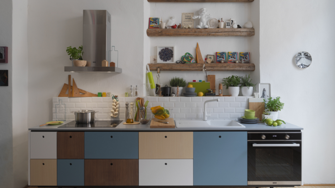 Jak zaprojektować i urządzić małą kuchnię?
