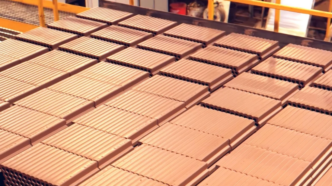 Ekologiczna ceramika bez kompromisów: ZCB Owczary zmienia myślenie o ścianach domu