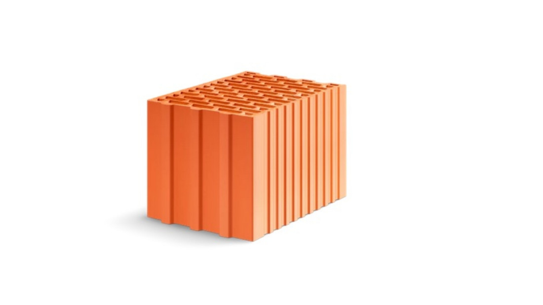 Ile waży pustak ceramiczny? Liczba, która zmienia logistykę budowy