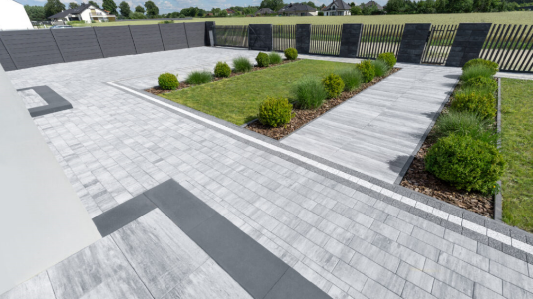 Projekt Kostki z DROGBRUK: Klucz do pięknej i oszczędnej przestrzeni