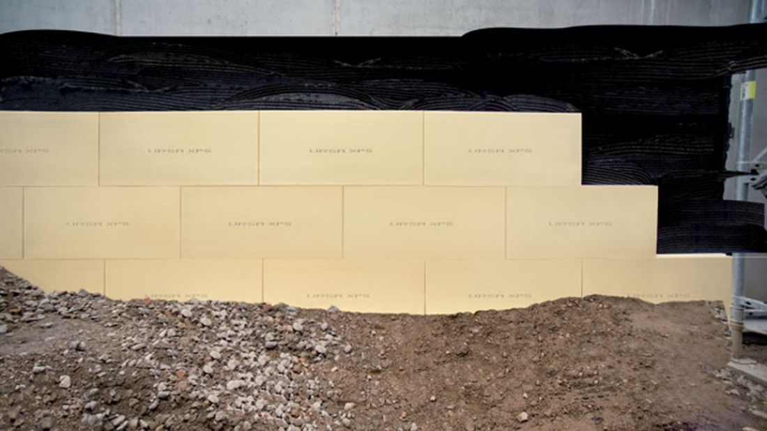 Klucz do trwałości: prawidłowa izolacja ścian fundamentowych