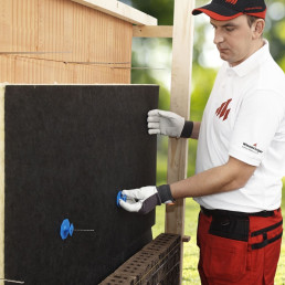 Ściana trójwarstwowa. Poznaj zalety i wady tej technologii budowy przegród