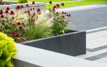 Palisada Impari Bianco - mały detal, duża zmiana w ogrodzie