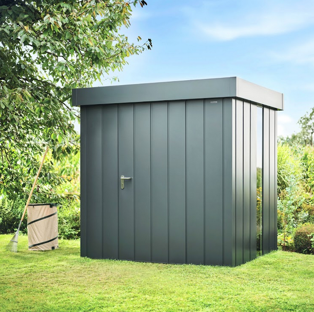 Domki ogrodowe Juno są oferowane w dwóch wariantach wzorniczych Modern i Design. Każdy można zamówić z dachem płaskim,  jedno- lub dwuspadowym