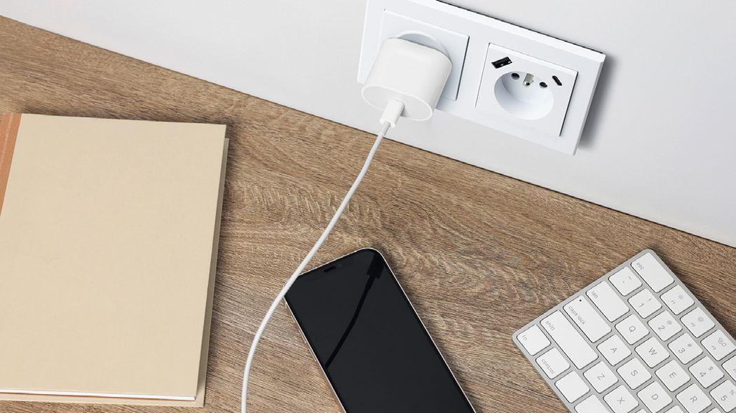 Gniazda z wbudowaną ładowarką USB A+C