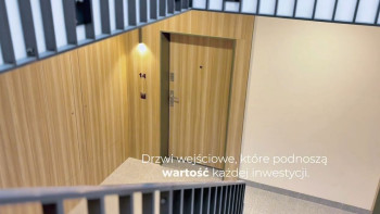 Drzwi wejściowe do mieszkania ENTRA GRADARA na osiedlu ANTARES w Pruszczu Gdańskim