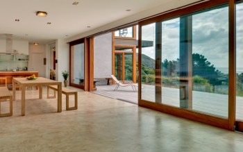 Rozwiązania SIEGENIA PORTAL: nowa era komfortu w systemach drzwi przesuwnych