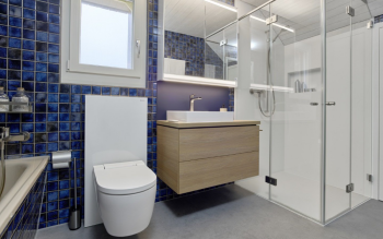 Jak odnowić łazienkę w dwa tygodnie bez zbędnego kurzu i hałasu?