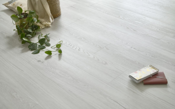 Legnar Ultra - panele winylowe z realistyczną strukturą drewna