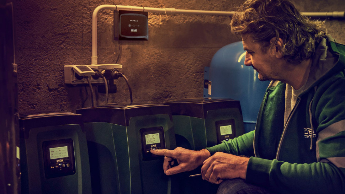 Jak aplikacje i inteligentne sterowanie pompami zmieniają komfort korzystania z wody w domu?