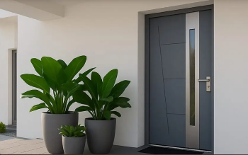 Jak wyregulować drzwi krok po kroku? Prosty poradnik do drzwi zewnętrznych i wewnętrznych