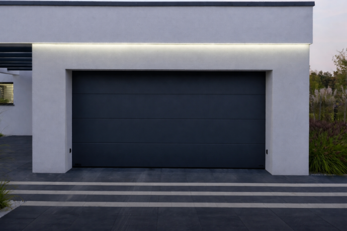 Dobre bramy, które niosą dobro. WIŚNIOWSKI wspiera Fundację PODAJ DALEJ