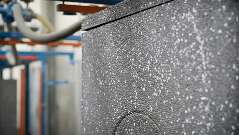 Cięcie styropianu w fabryce Arbet