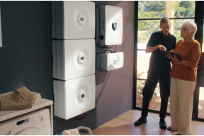 Falownik hybrydowy trójfazowy - kiedy naprawdę ma sens w domu?