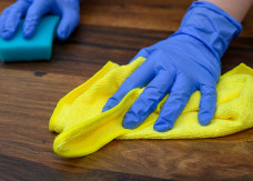 Lakierowanie czy olejowanie podłogi? Poznaj koszty renowacji zanim wybierzesz