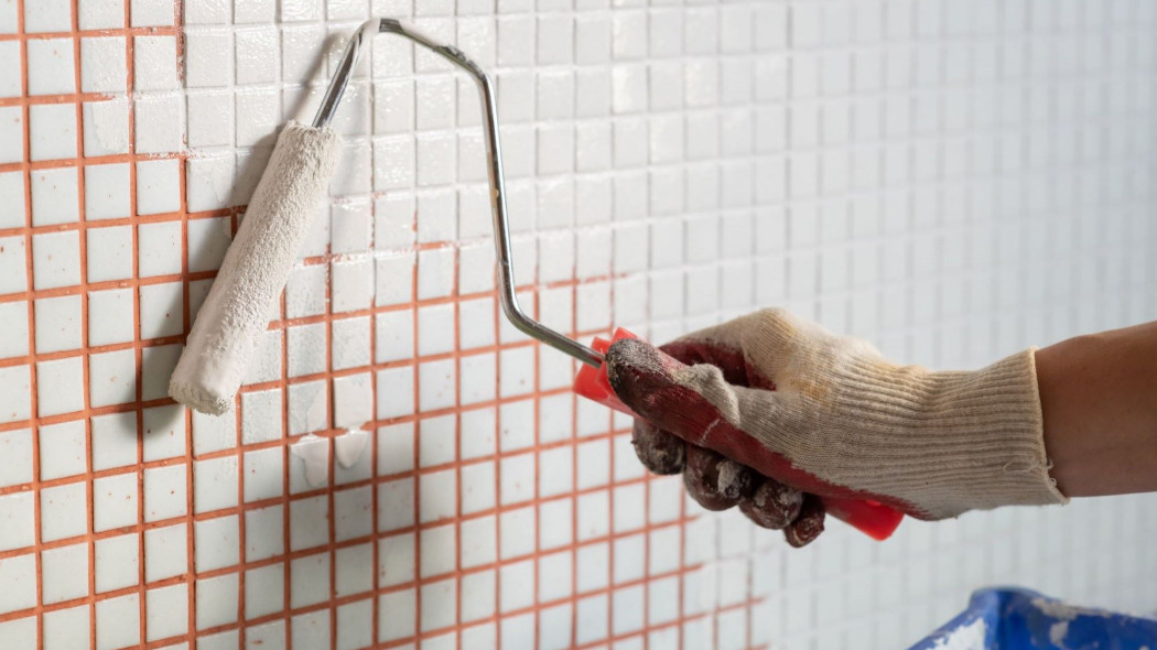 Kafelki do skucia? Wystarczy farba do malowania płytek i po sprawie