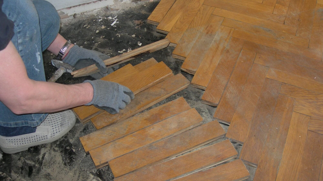 Naprawa starej podłogi - wymiana parkietu, paneli i płytek bez zrywania całości