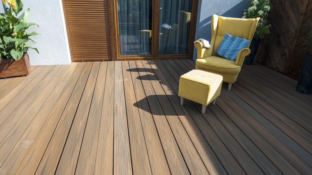 Na co zwrócić uwagę przy wyborze desek kompozytowych i jaka jest ich trwałość?