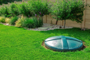 Zapomnij o szambiarce. Kiedy oczyszczalnia zamiast szamba naprawdę się opłaca