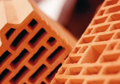 Rewolucja w budownictwie pasywnym: Jak polska ceramika zmienia standardy energooszczędności?