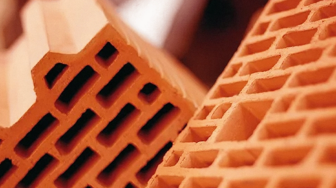 Rewolucja w budownictwie pasywnym: Jak polska ceramika zmienia standardy energooszczędności?