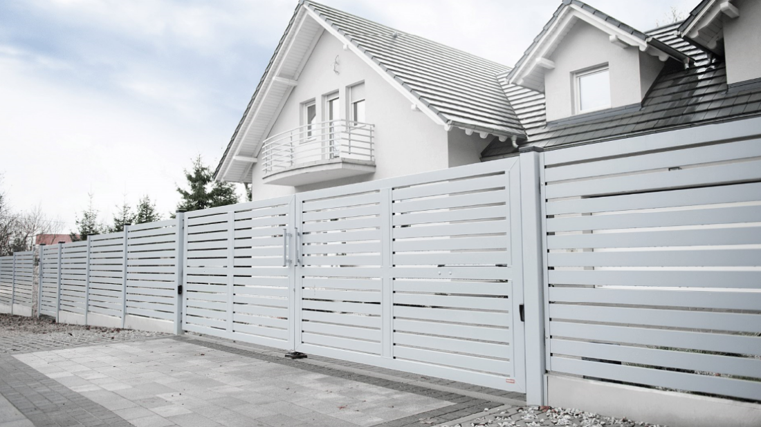 Ogrodzenie P82: Minimalizm, który wygrywa z ozdobami