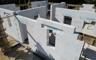 Istotna rola nadzoru na budowie przy wykonywaniu murów