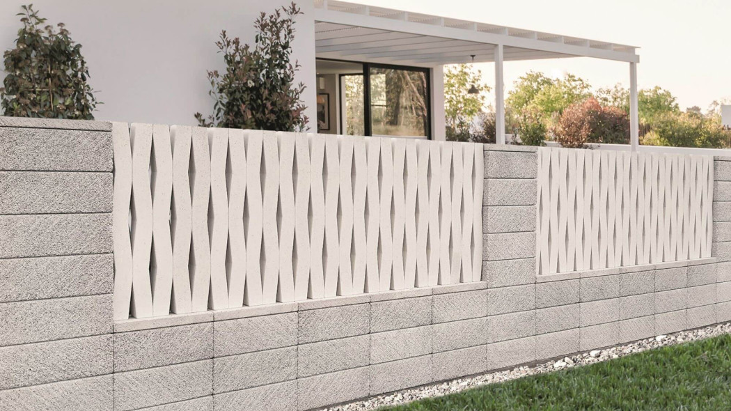 Z czego zrobić ogrodzenie murowane? Bloczki betonowe wyglądają jak kamień i robią furorę