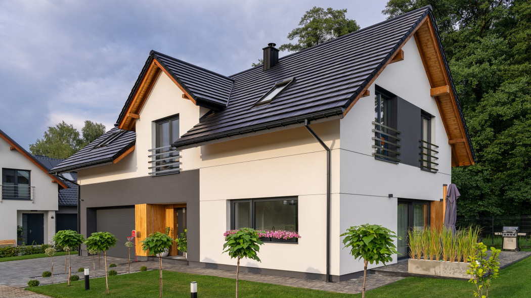 Dachówka ceramiczna SIMPLA łączy nowoczesny design z tradycyjną trwałością