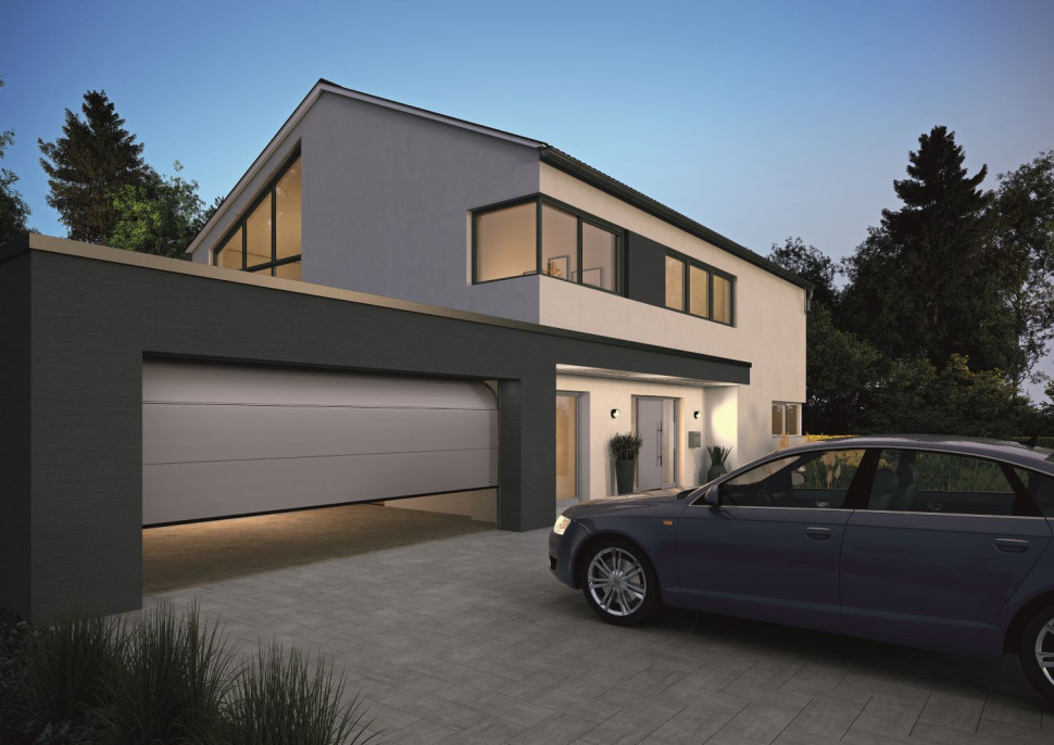 szeroka brama garażowa