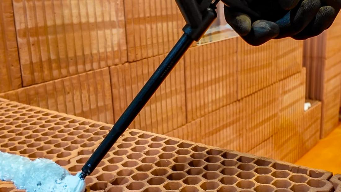 Buduj z Diamentu: Jak TERMOTON P+W 25 DIAMENT PLUS S pomaga stworzyć ciepły, zdrowy i trwały dom?