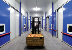 Szczelność bram w mroźniach i chłodniach - klucz do temperatury, higieny i oszczędności energii