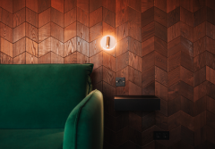 Drewno na ścianach: Naturalny sposób na zatrzymanie ciepła